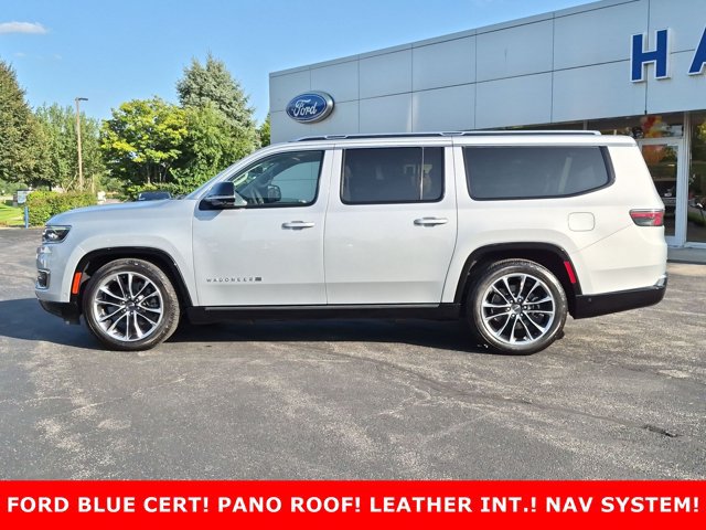 Used 2023 Jeep Wagoneer L Series III w/ Premium Group I AWD/4WD image 8
