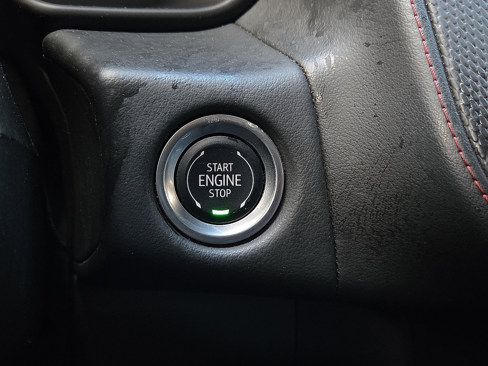 Used 2024 Chevrolet Tahoe RST w/ Luxury Package AWD/4WD image 19