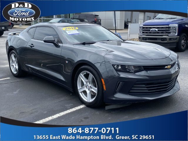 Used 2018 Chevrolet Camaro LT RWD image 1