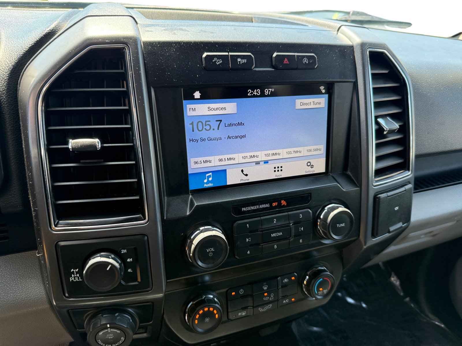 Certified 2019 Ford F150 XLT w/ Trailer Tow Package AWD/4WD image 12