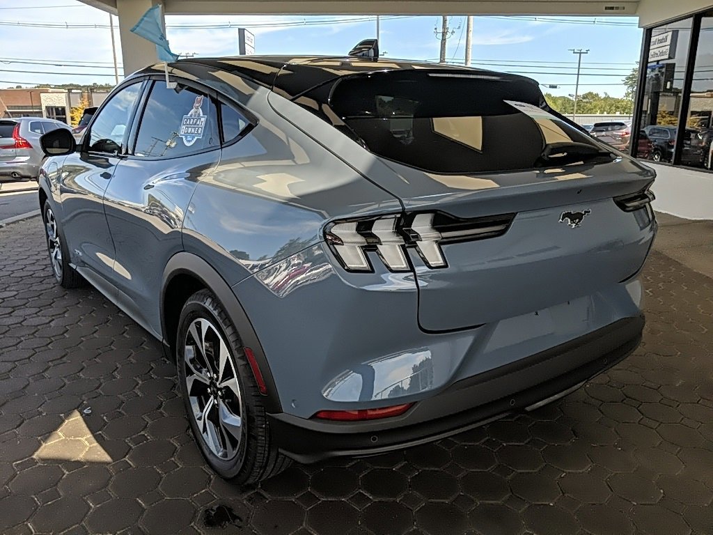 Certified 2024 Ford Mustang Mach-E Select image 5