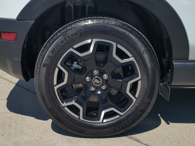 Certified 2025 Ford Bronco Sport Outer Banks w/ Outer Banks Tech Package+ AWD/4WD image 25