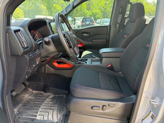 Used 2025 Nissan Frontier PRO-4X AWD/4WD image 16