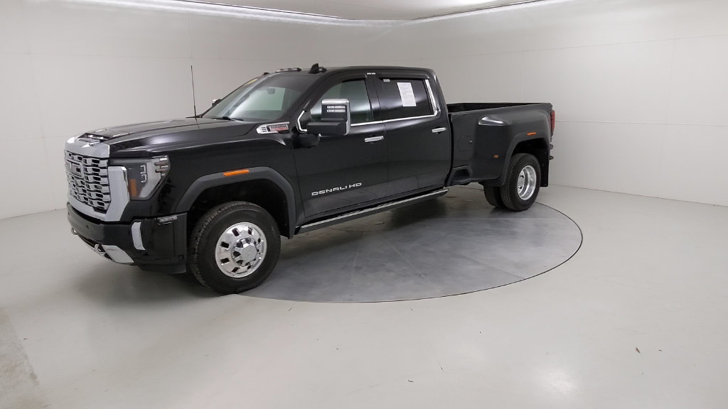 Used 2024 GMC Sierra 3500 Denali w/ Denali Reserve Package AWD/4WD image 20