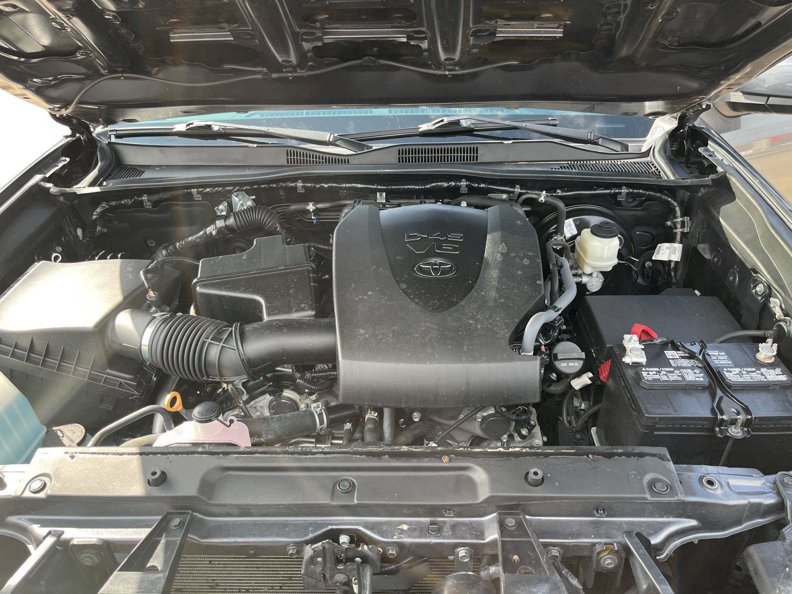 Used 2021 Toyota Tacoma TRD Off-Road image 26