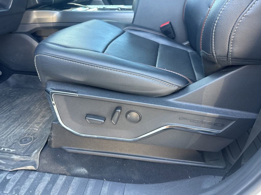 Certified 2023 Ford F250 Lariat w/ Lariat Ultimate Package image 9