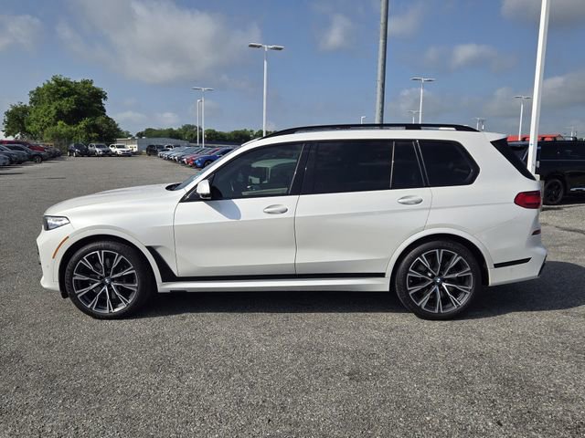 Used 2022 BMW X7 M50i AWD/4WD image 4