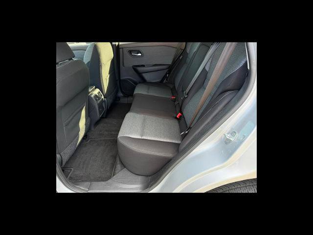 Used 2022 Nissan Rogue SV AWD/4WD image 12