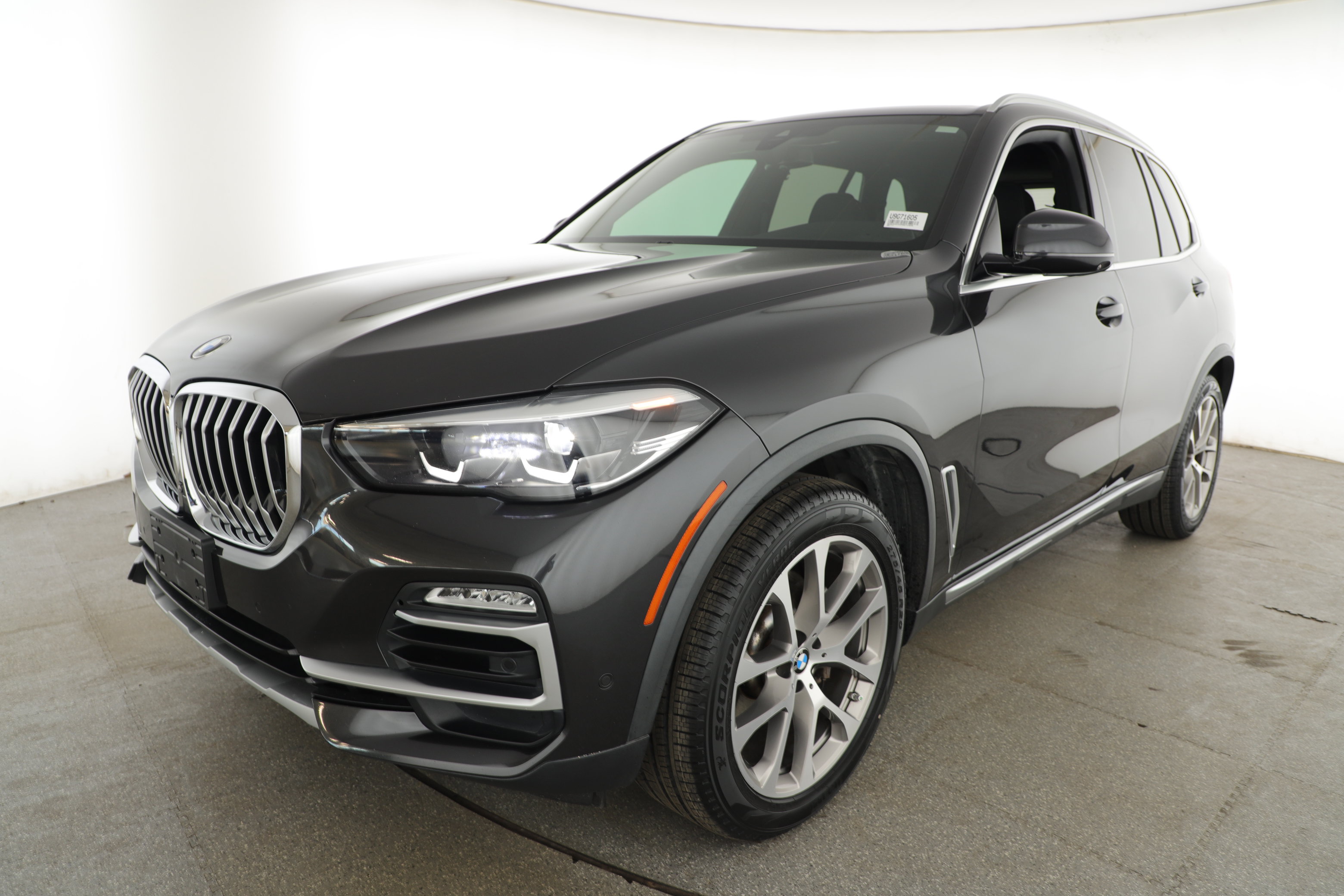 Used 2021 BMW X5 sDrive40i w/ Premium Package 2