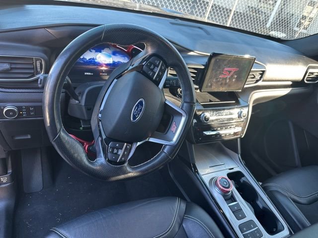 Certified 2022 Ford Explorer ST w/ ST Street Pack image 17