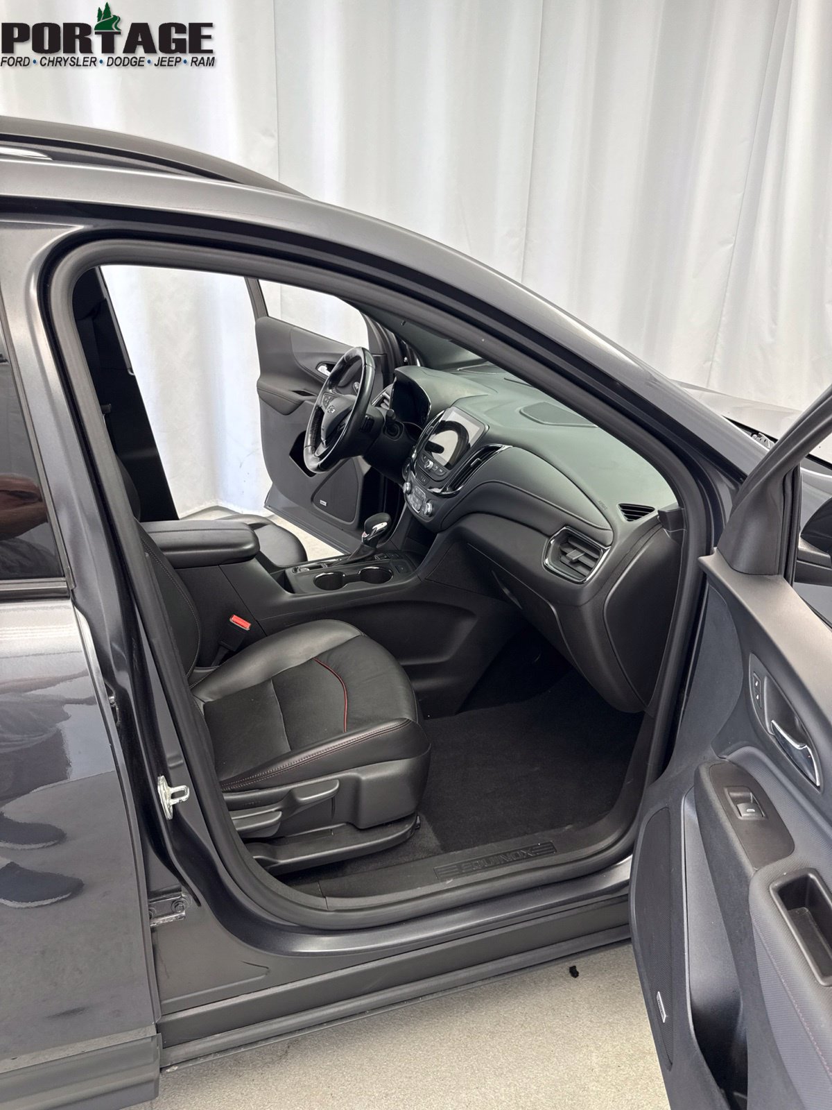 Used 2022 Chevrolet Equinox RS w/ RS Leather Package AWD/4WD image 29