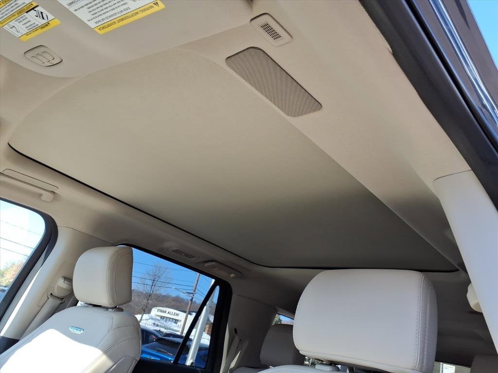 Certified 2022 Ford Expedition Max Platinum image 17