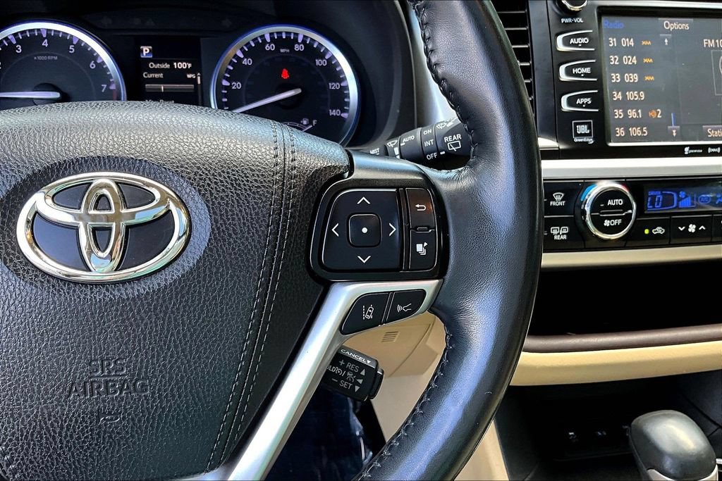 Used 2019 Toyota Highlander Limited Platinum AWD/4WD image 14