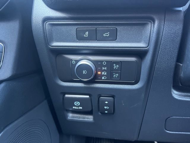 Certified 2022 Ford Expedition Max Limited w/ Equipment Group 304A image 25