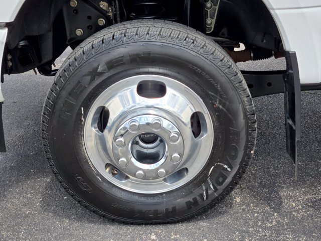 Certified 2022 Ford F350 Platinum w/ FX4 Off-Road Package AWD/4WD image 10