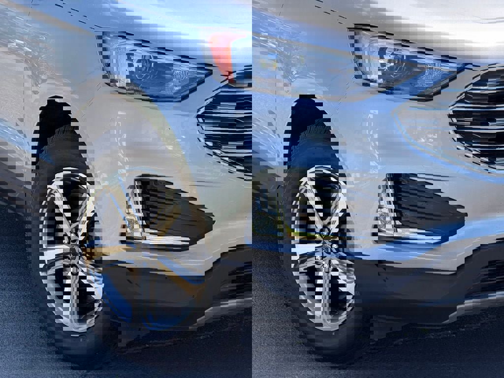 Certified 2022 Ford Edge SEL w/ Convenience Package image 9