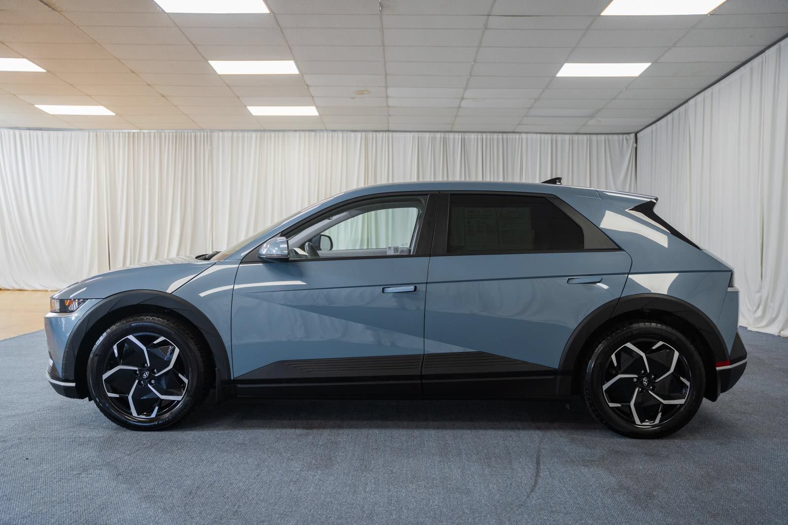 Used 2024 Hyundai Ioniq 5 SEL AWD/4WD image 4