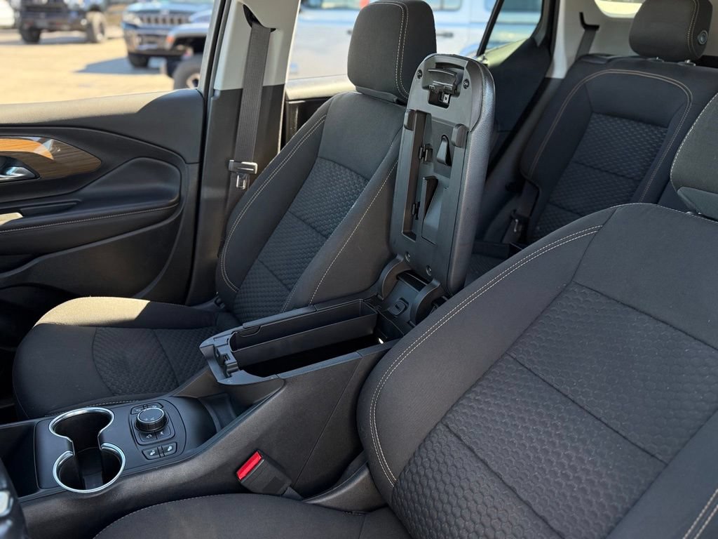 Used 2020 GMC Terrain SLE w/ Driver Convenience Package FWD image 24