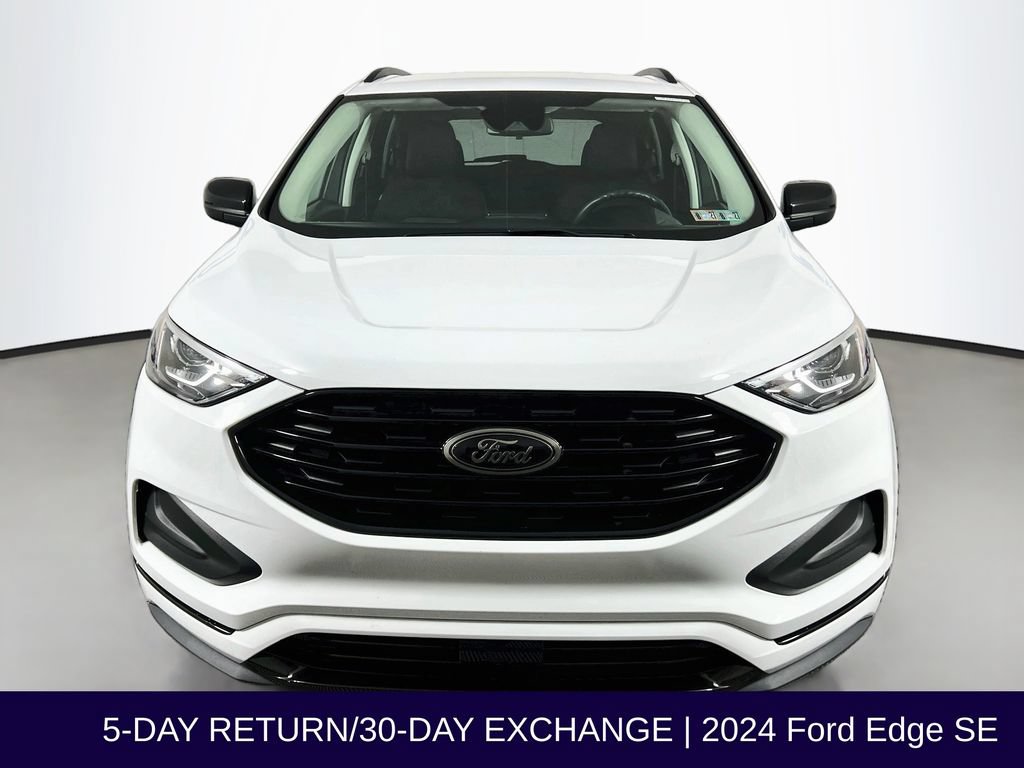 Certified 2024 Ford Edge SE w/ Black Appearance Package AWD/4WD image 3