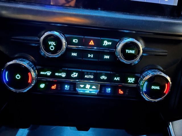 Certified 2025 Ford F150 Platinum w/ Equipment Group 702A High image 19