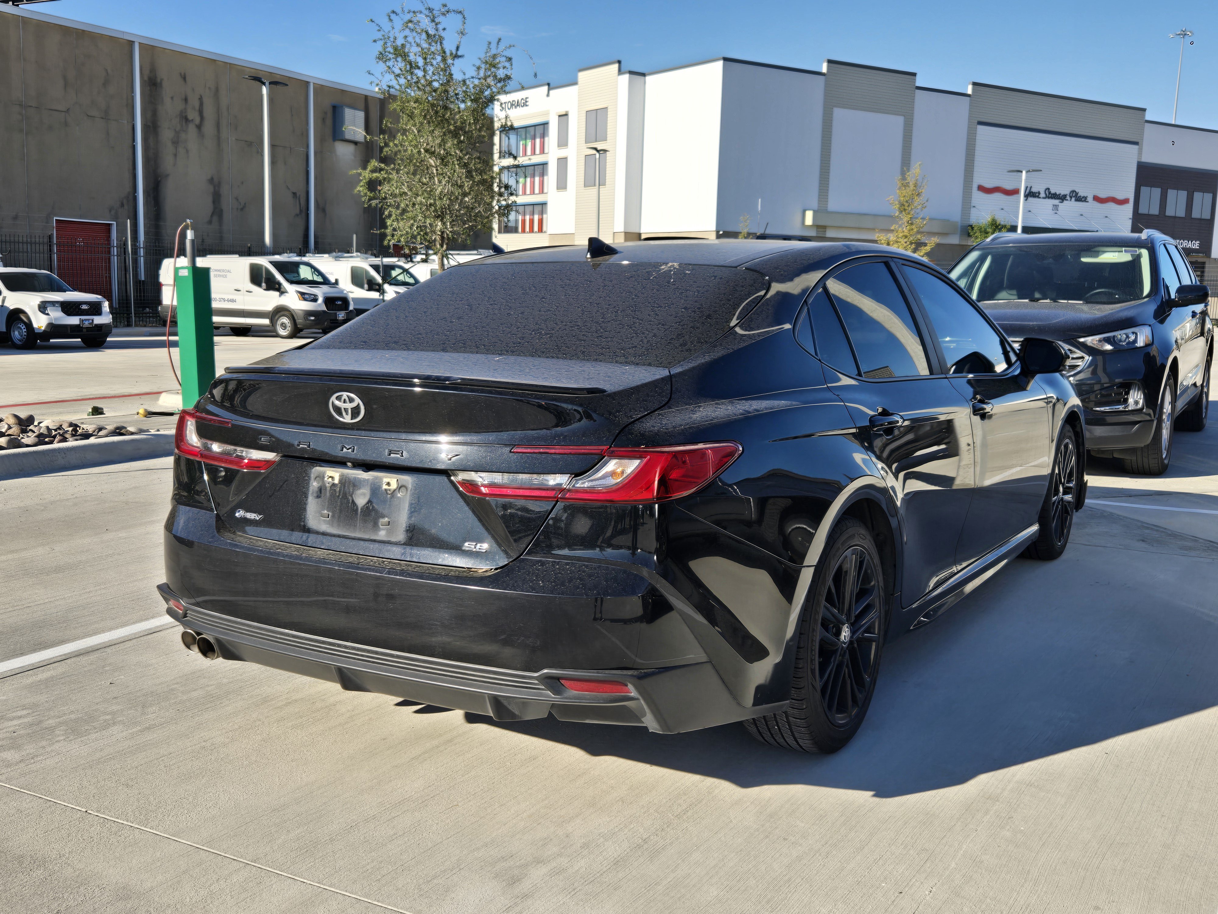 Used 2025 Toyota Camry SE FWD image 6