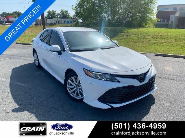 Used 2019 Toyota Camry LE FWD image 1