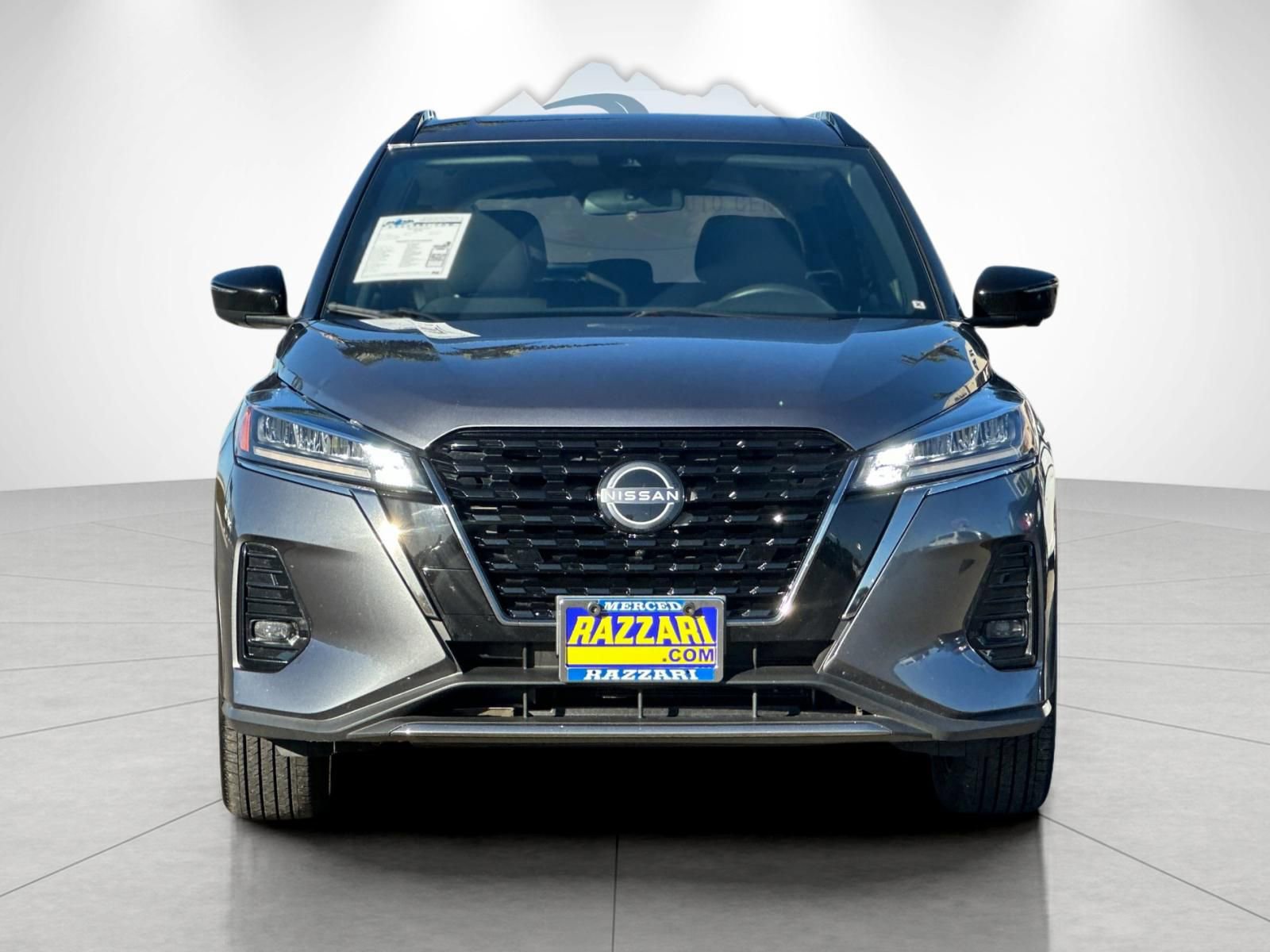 Used 2024 Nissan Kicks SR image 8