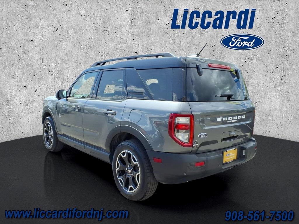 Certified 2025 Ford Bronco Sport Outer Banks w/ Outer Banks Tech Package+ AWD/4WD image 4