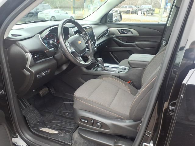 Used 2020 Chevrolet Traverse LT image 13