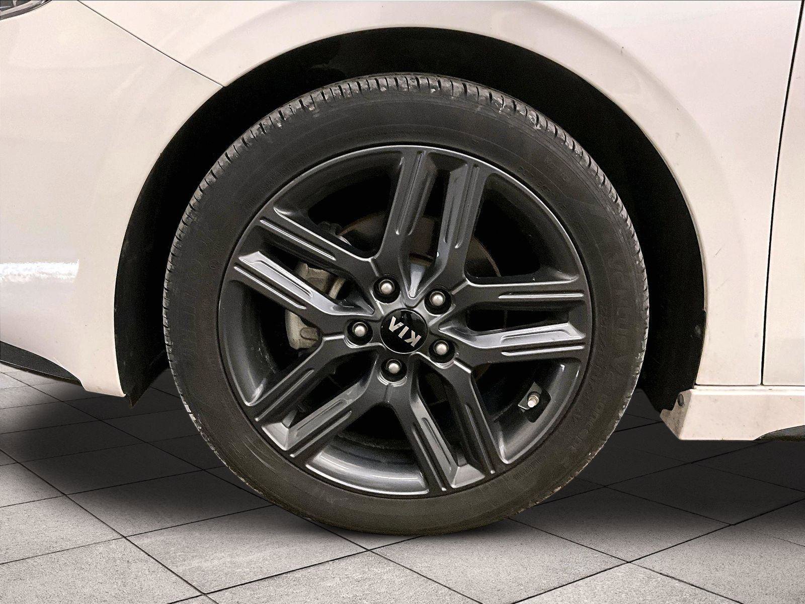 Used 2021 Kia Forte GT-Line FWD image 8