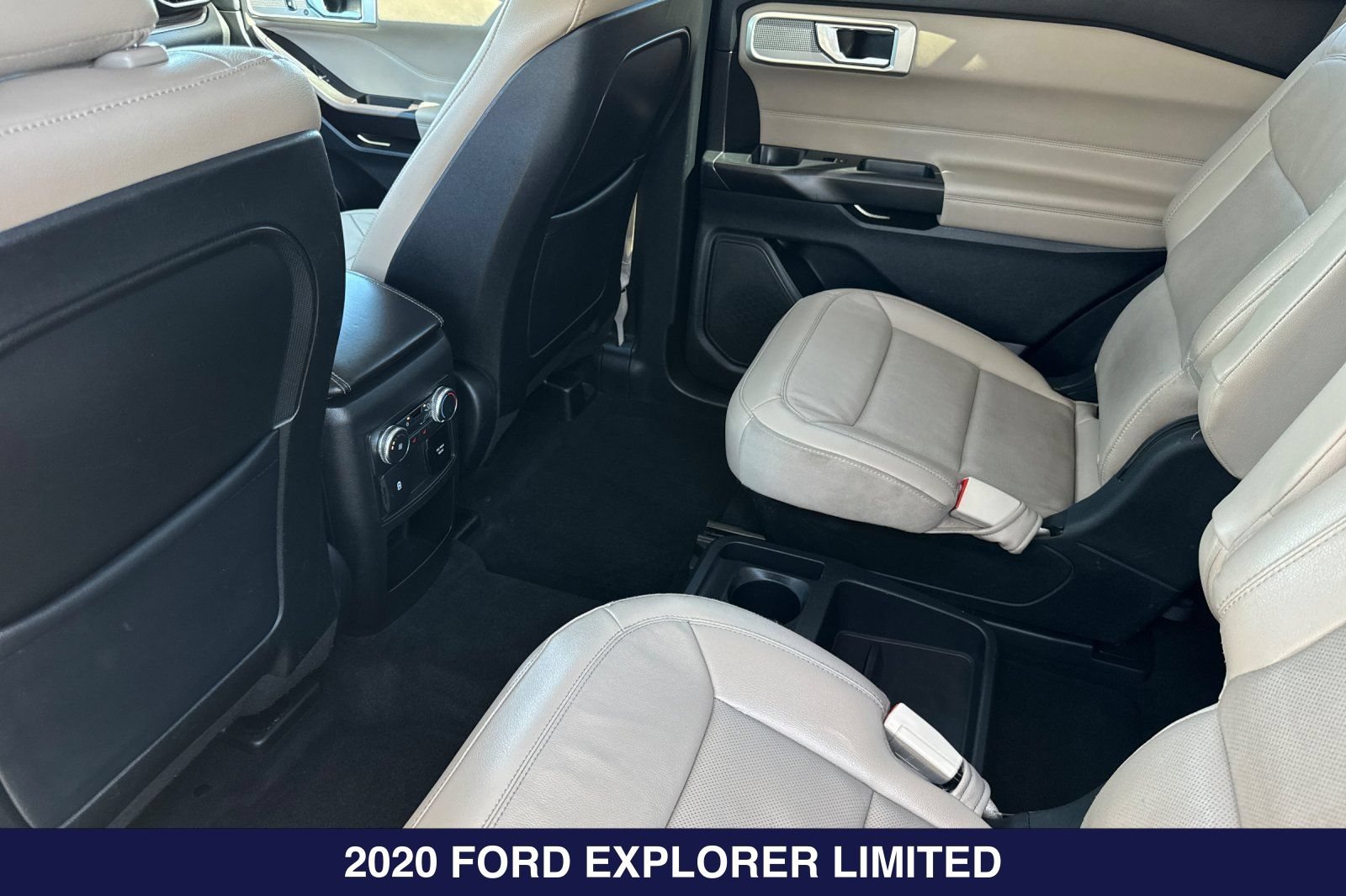 Certified 2020 Ford Explorer Limited RWD image 14