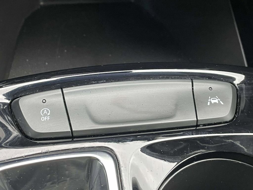 Used 2025 Chevrolet Trax LT image 29