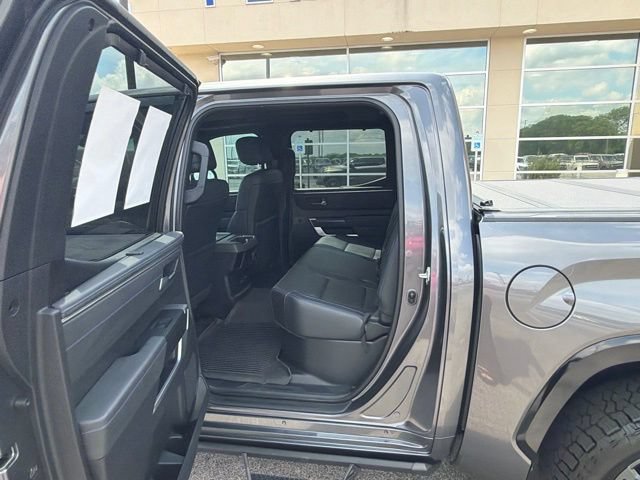 Used 2023 Toyota Tundra Platinum AWD/4WD image 15