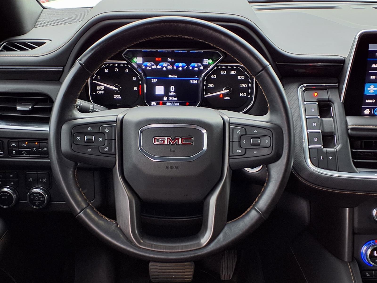 Used 2021 GMC Yukon XL AT4 w/ AT4 Premium Package AWD/4WD image 22