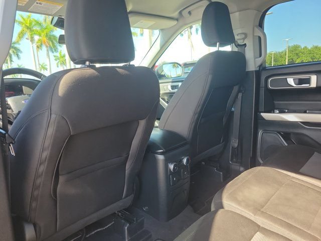 Certified 2023 Ford Explorer XLT RWD image 15