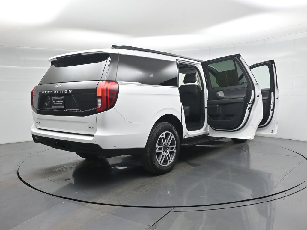 Certified 2025 Ford Expedition Max Active image 6