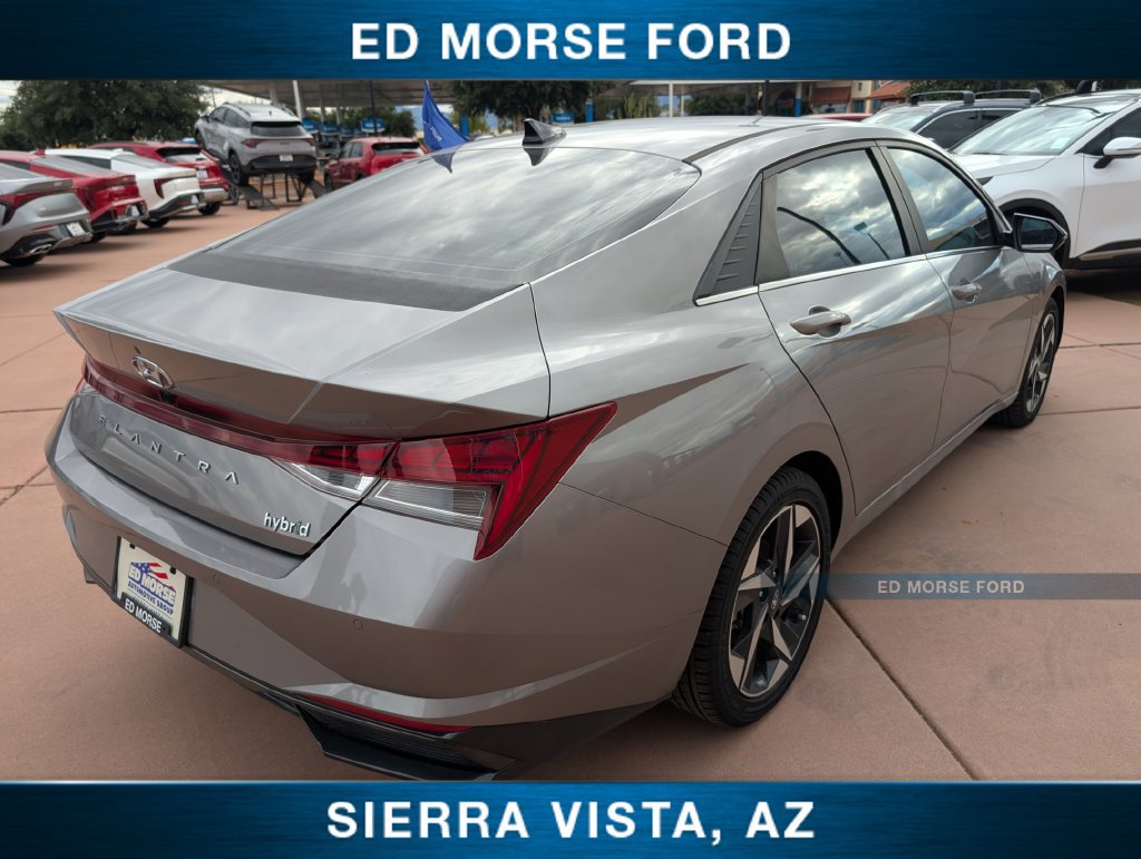 Used 2023 Hyundai Elantra Limited FWD image 9