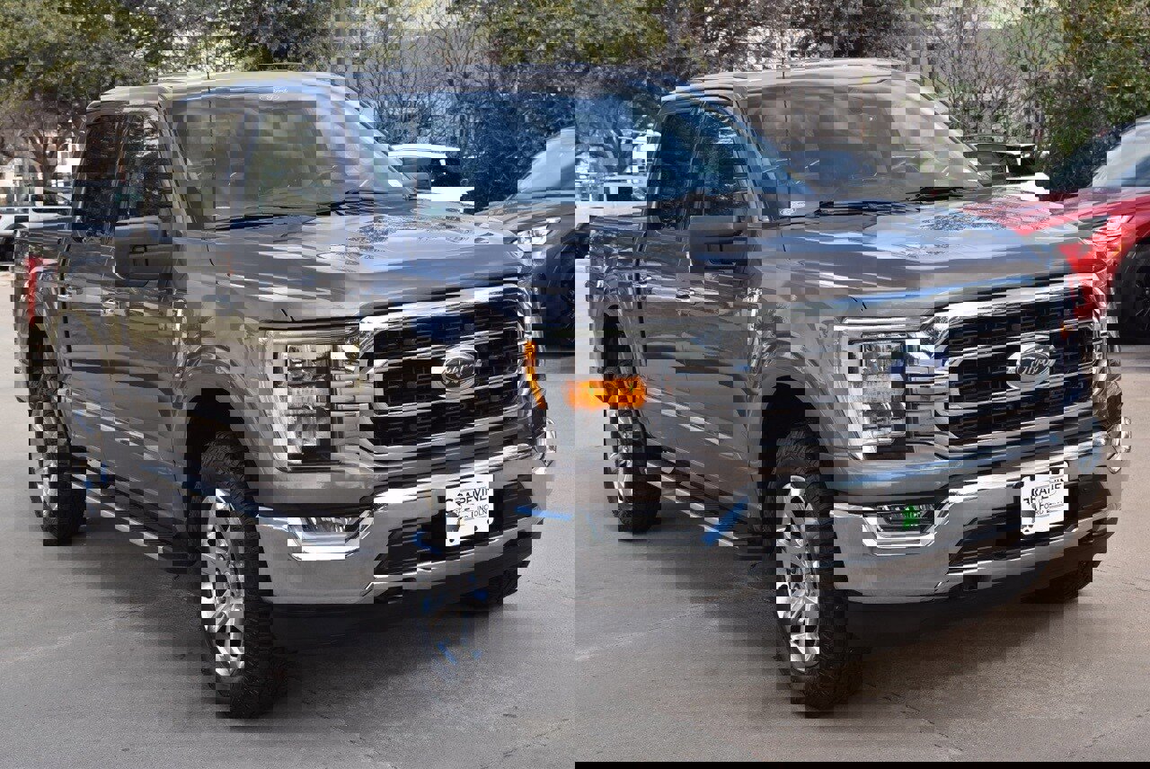 Certified 2022 Ford F150 XLT w/ Equipment Group 302A High image 11