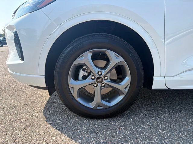 Certified 2024 Ford Escape ST-Line w/ Tech Pack #1 AWD/4WD image 41