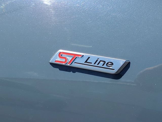 Certified 2025 Ford Escape ST-Line Select AWD/4WD image 9