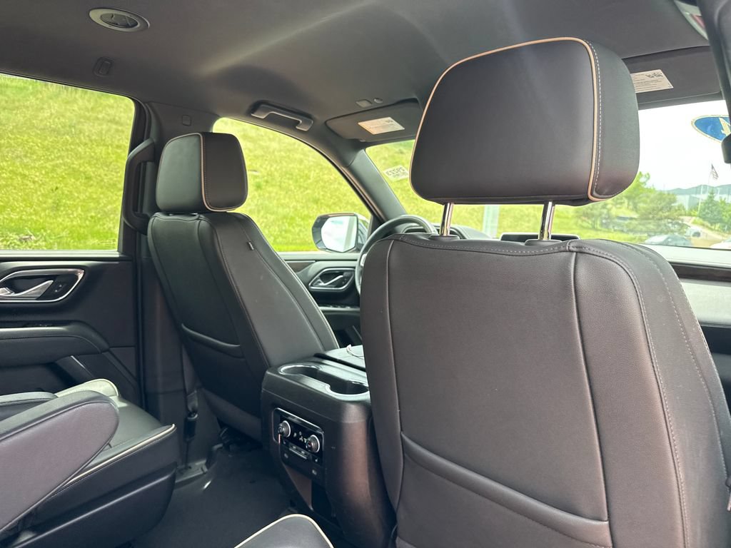 Used 2024 Chevrolet Tahoe Premier AWD/4WD image 24