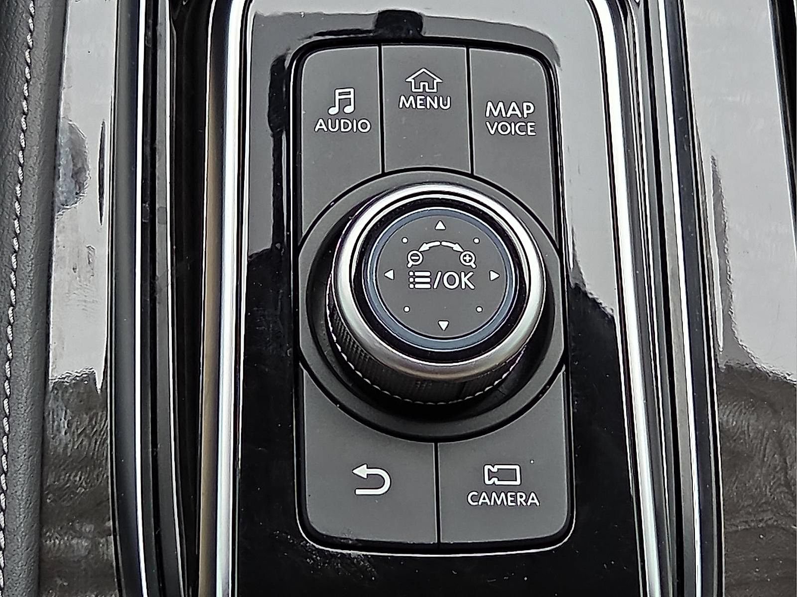 Used 2024 Nissan Armada Platinum w/ Captain's Chairs Package AWD/4WD image 18