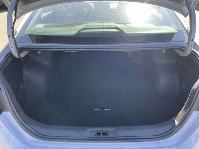 Used 2023 Nissan Altima 2.5 SR w/ SR Premium Package image 9