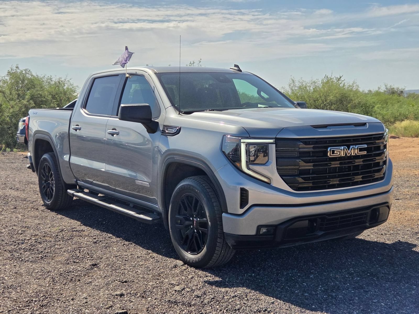 Used 2025 GMC Sierra 1500 Elevation AWD/4WD image 3