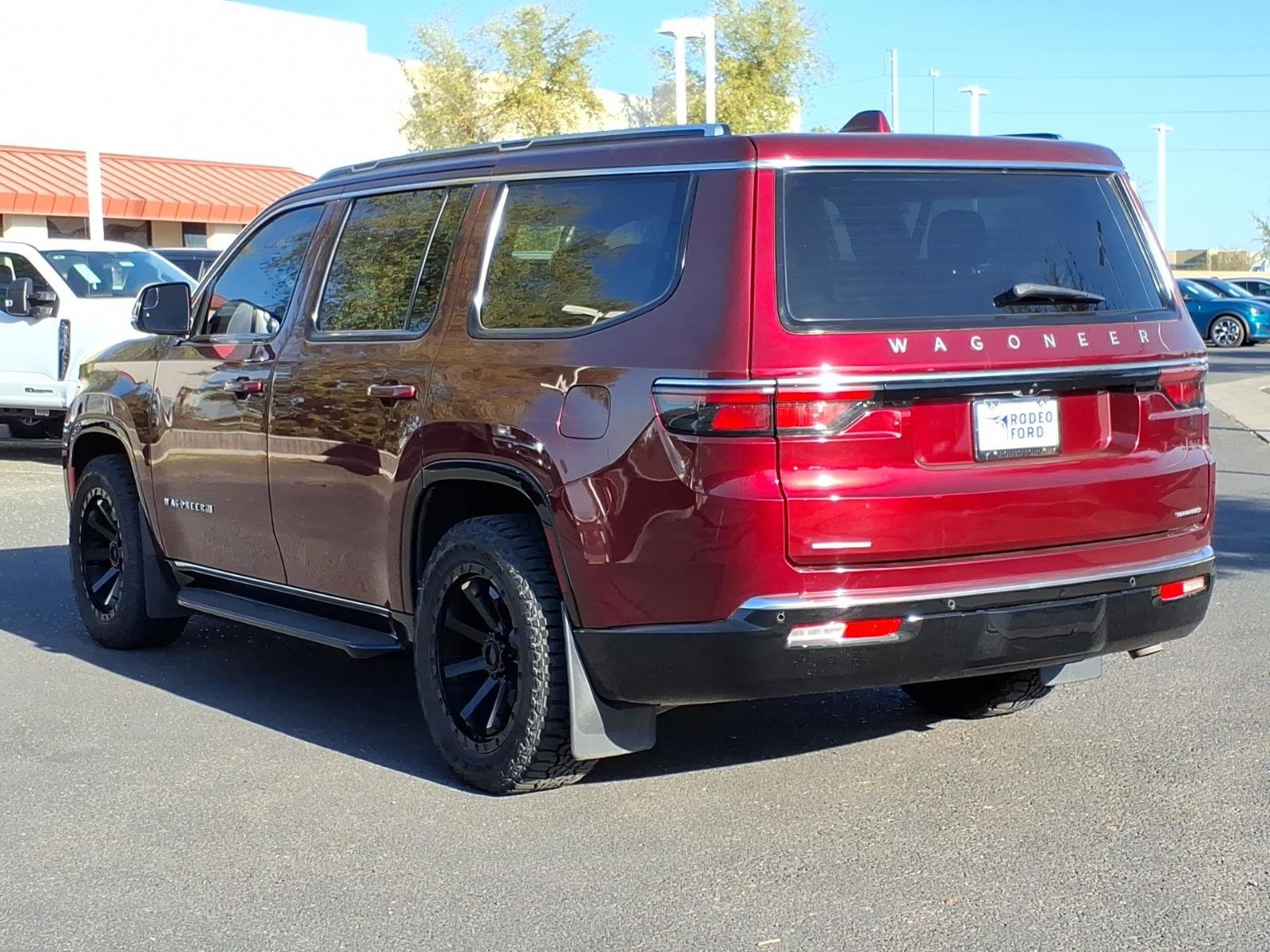 Used 2022 Jeep Wagoneer Series III w/ Flexible Seating Group image 5