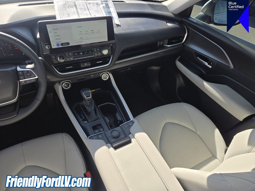 Used 2026 Toyota Grand Highlander AWD image 18