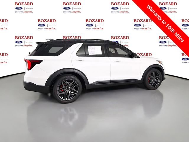 Certified 2025 Ford Explorer ST AWD/4WD image 9