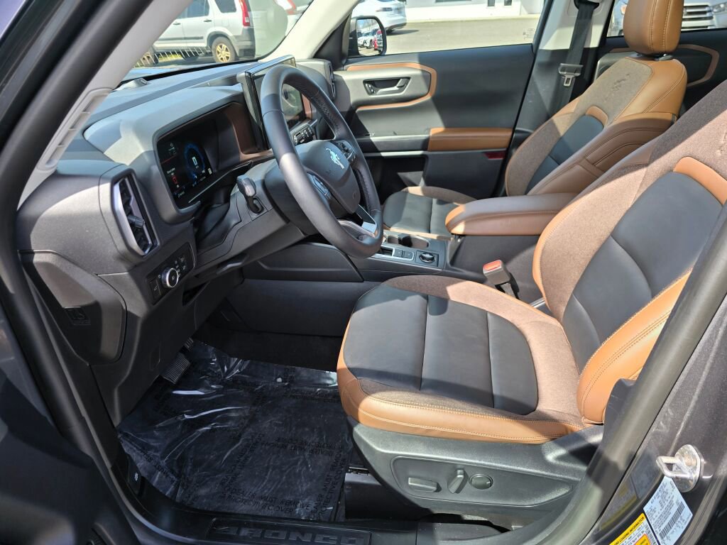 Certified 2025 Ford Bronco Sport Outer Banks w/ Outer Banks Tech Package+ image 16