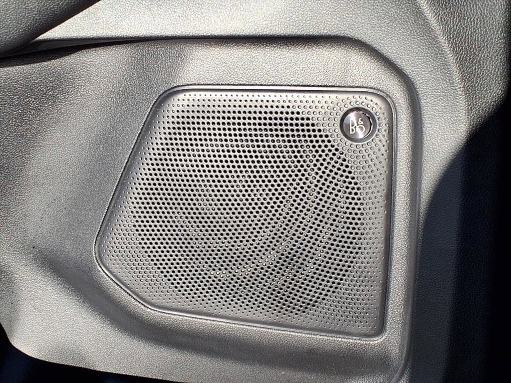 Certified 2022 Ford Escape Titanium w/ Titanium Elite Package image 23