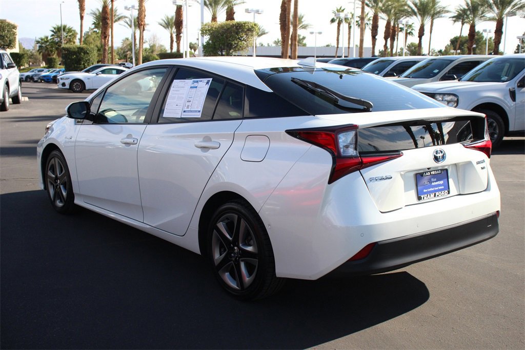 Used 2019 Toyota Prius XLE image 4